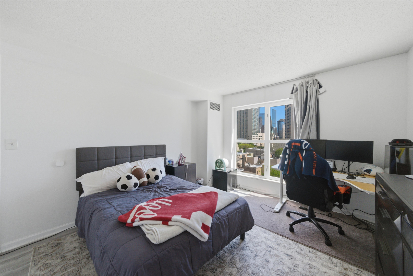 1212 N Lasalle Drive Unit: 701