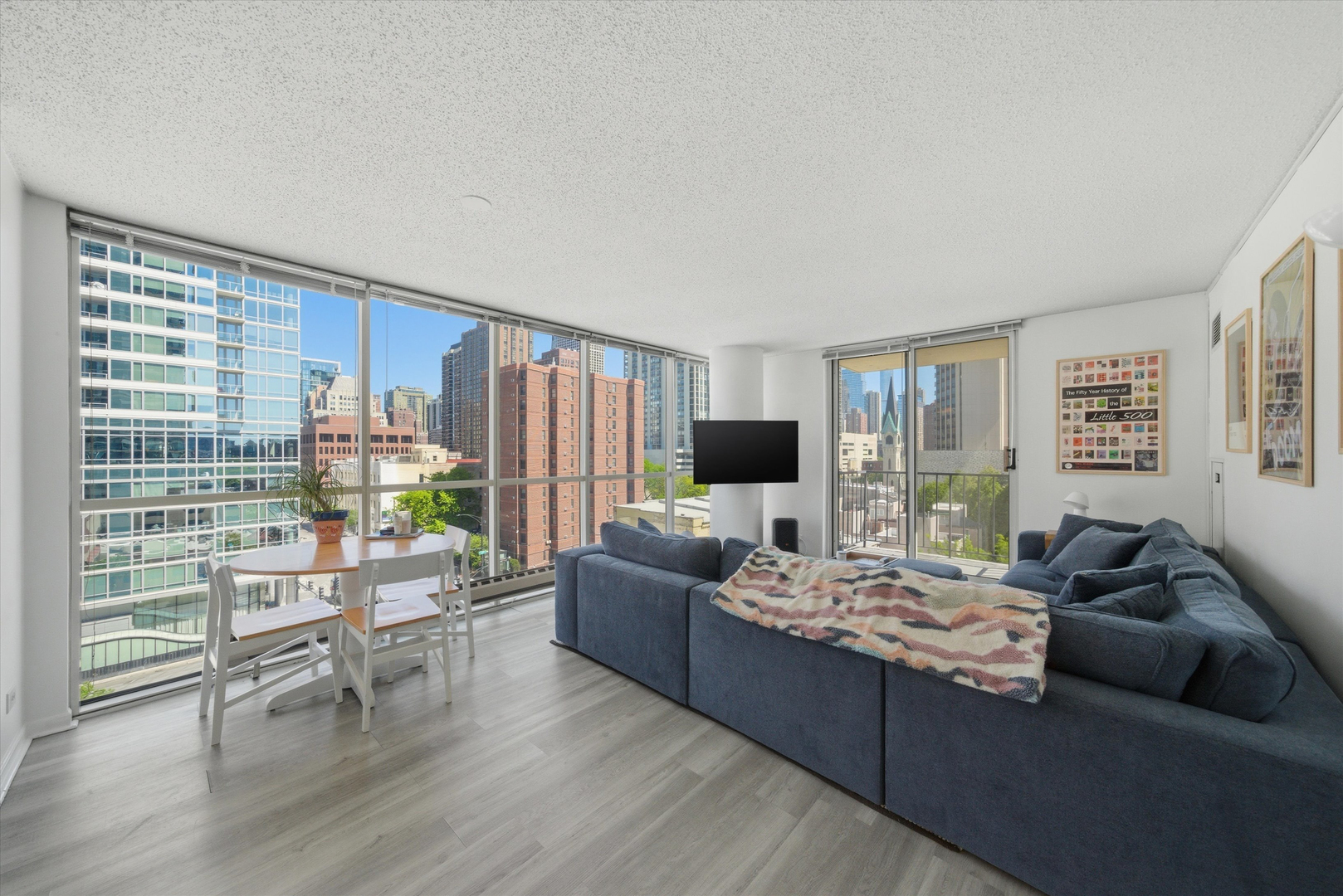 1212 N Lasalle Drive Unit: 701