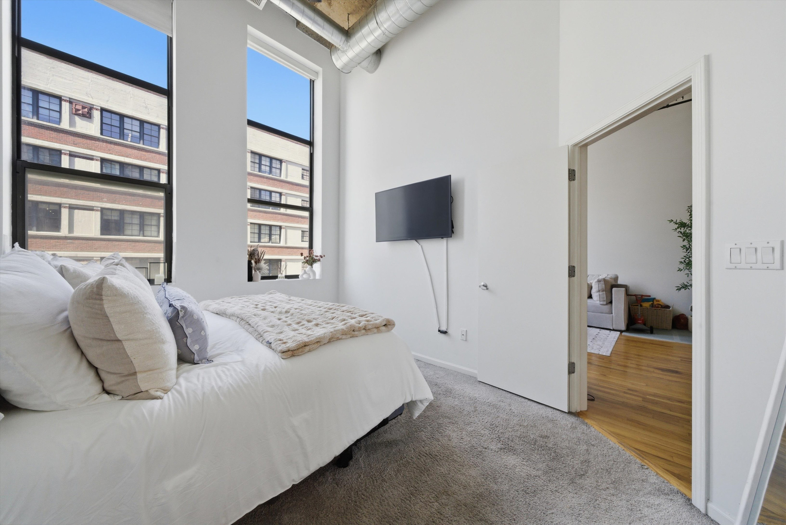 758 N Larrabee Street Unit: 514