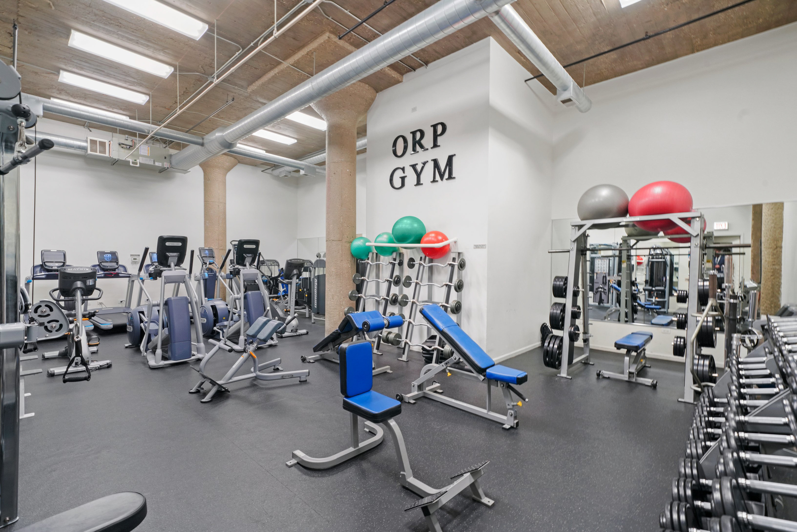 758 N Larrabee Street Unit: 514