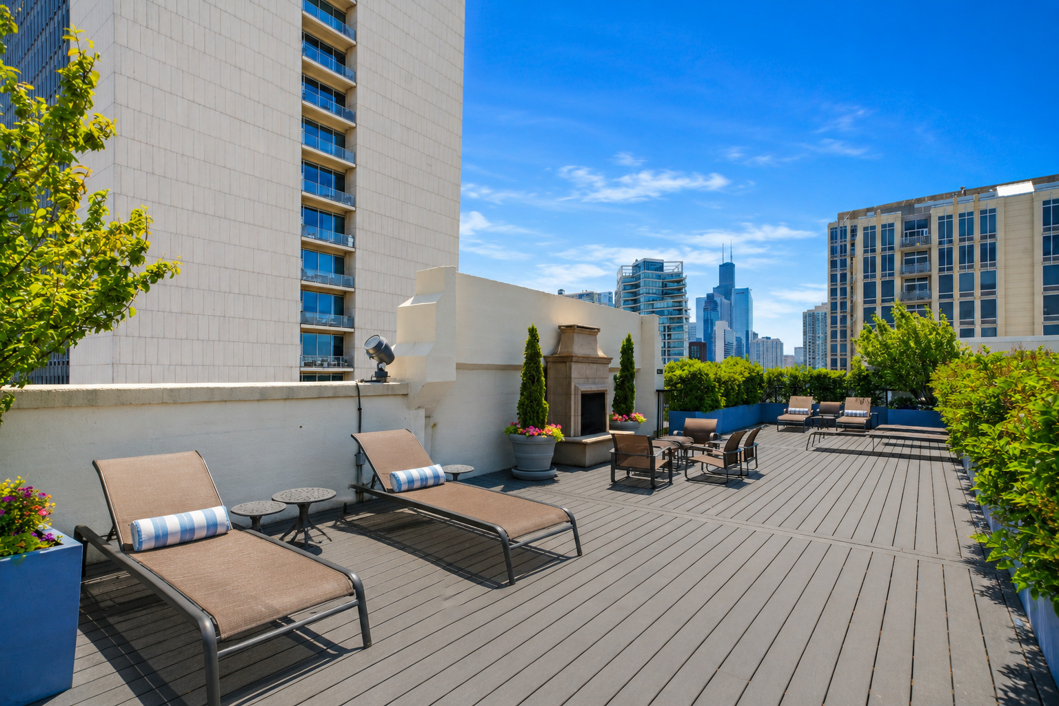 758 N Larrabee Street Unit: 514
