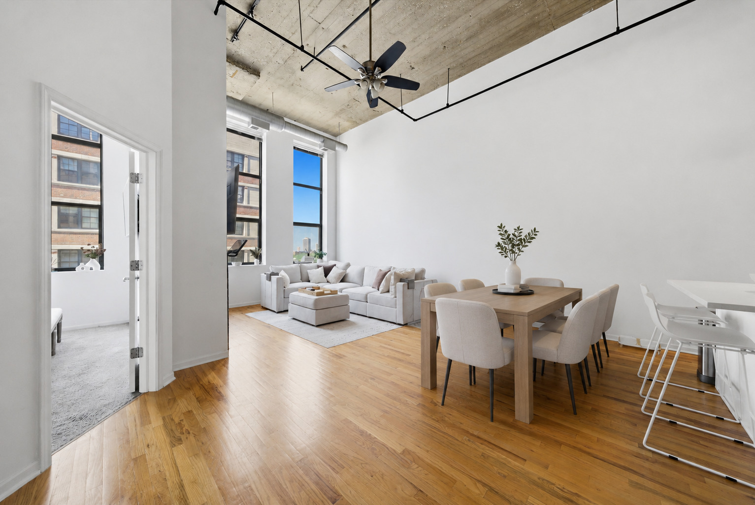 758 N Larrabee Street Unit: 514