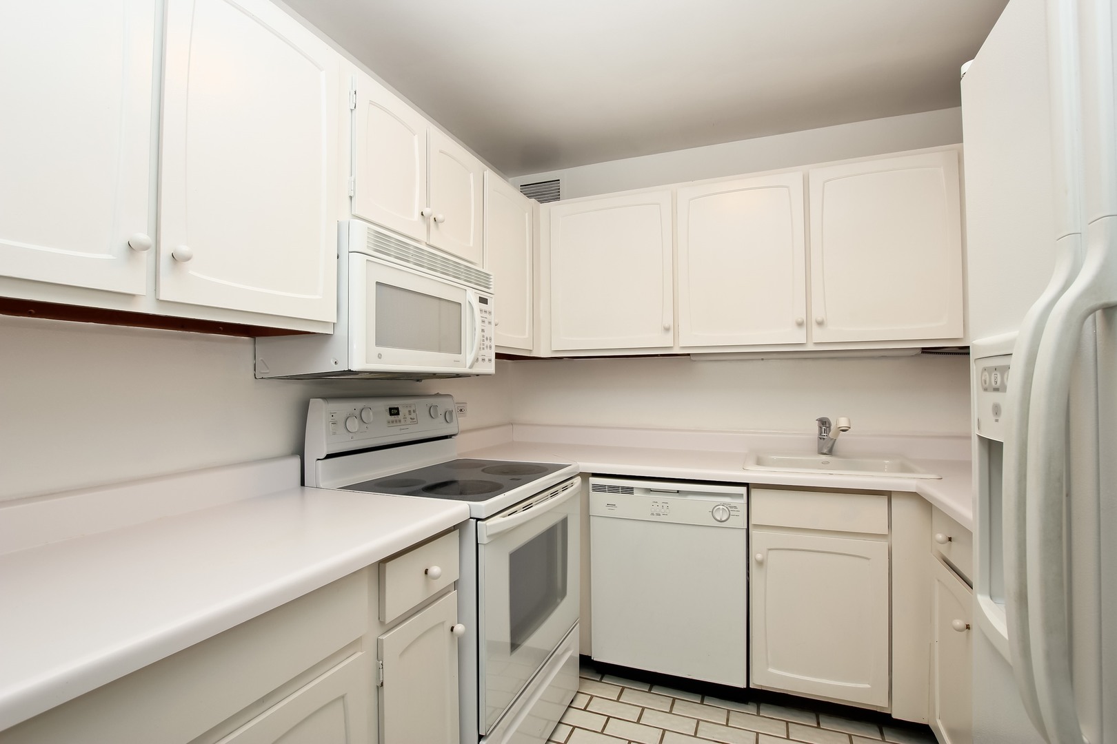 777 N Michigan Avenue Unit: 1509