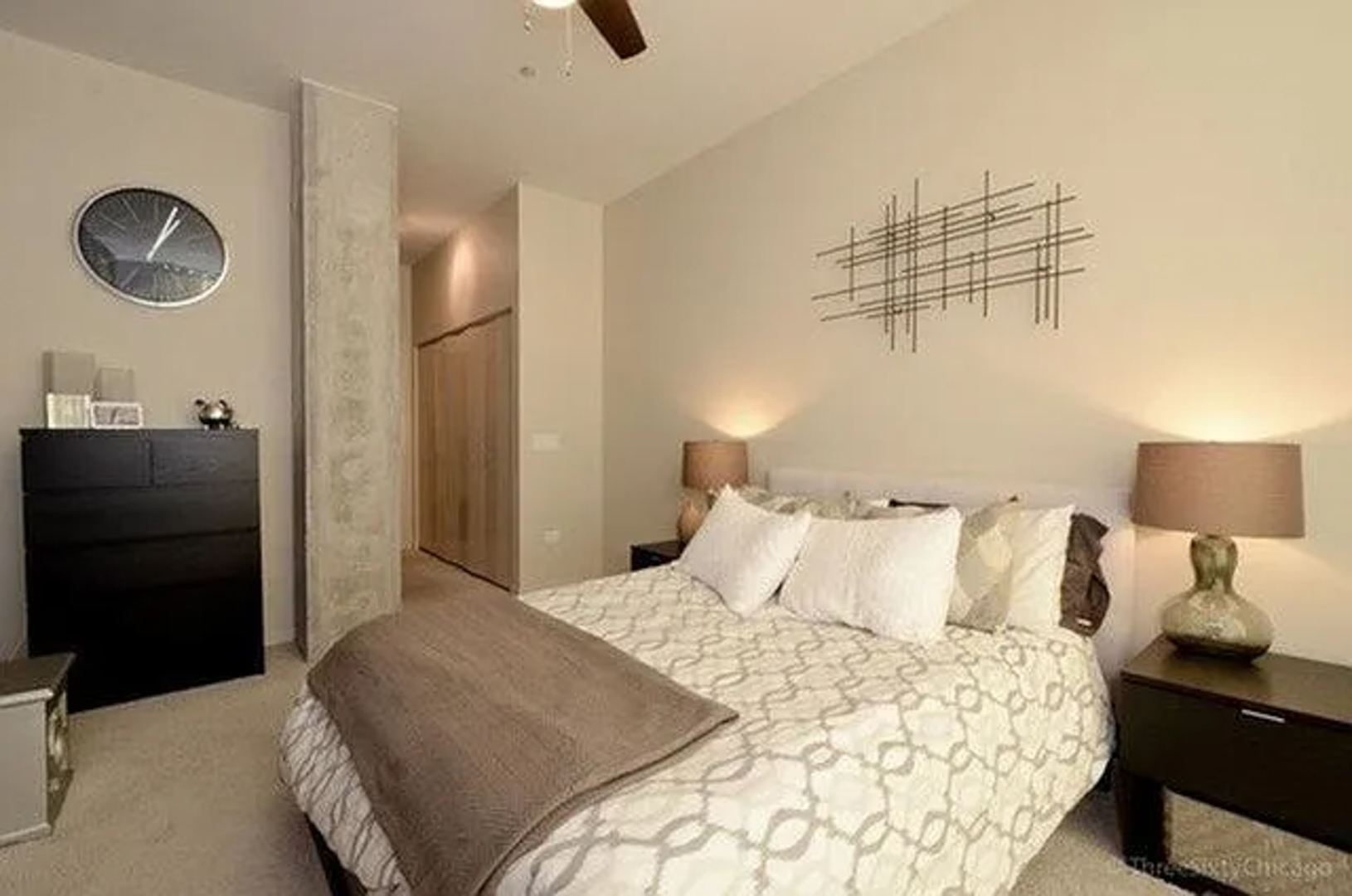 700 N Larrabee Street Unit: 2013