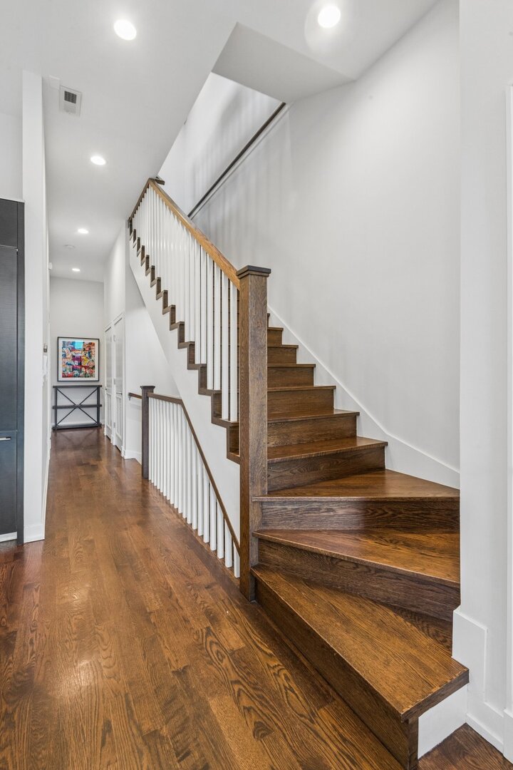 1536 W Walton Street Unit: 3
