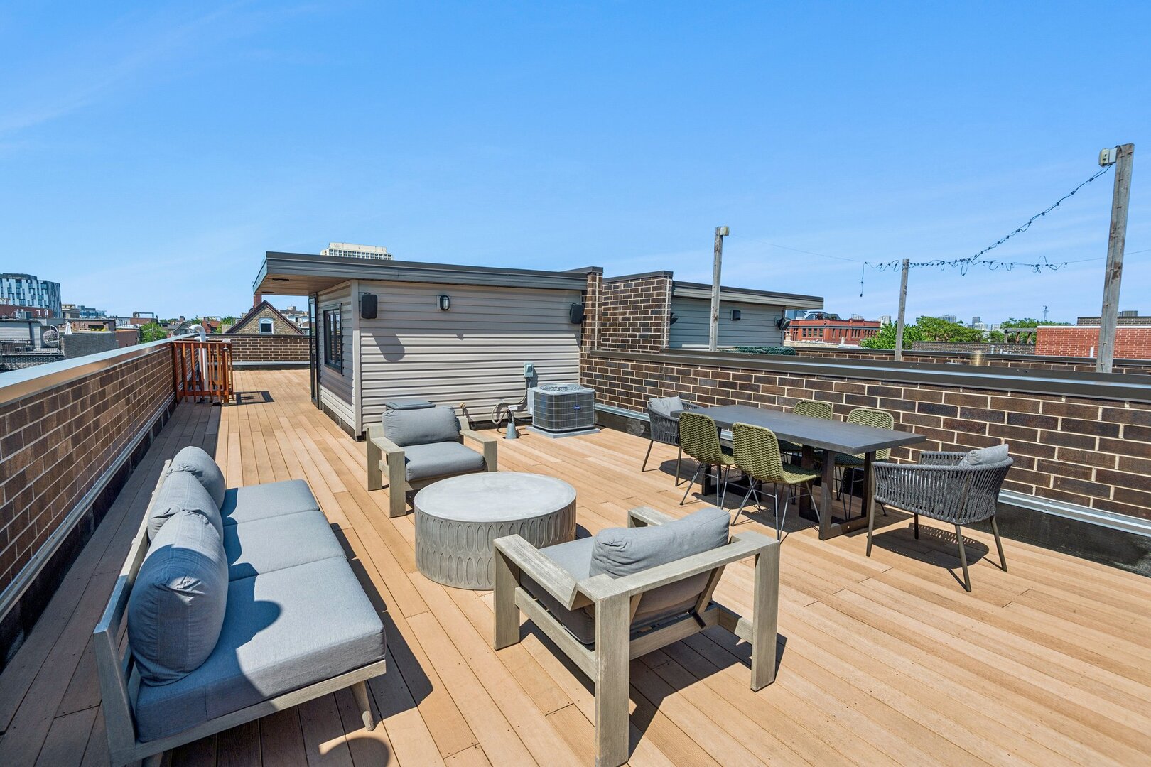 1536 W Walton Street Unit: 3