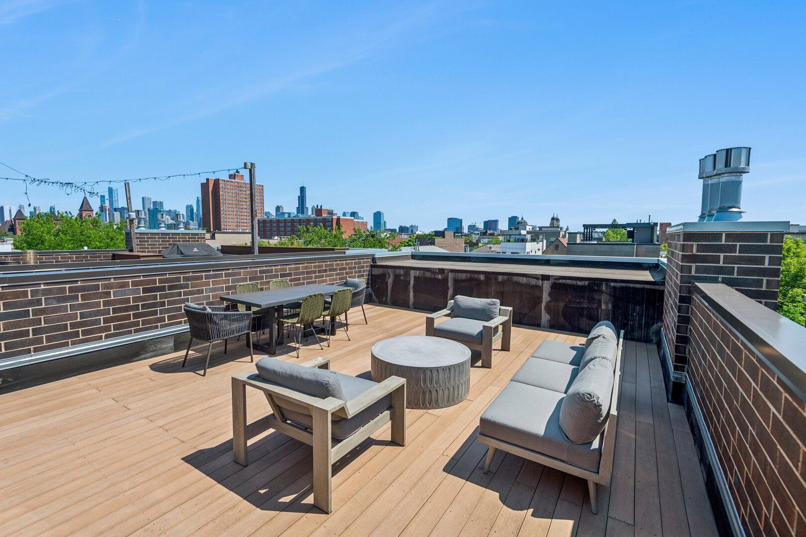 1536 W Walton Street Unit: 3