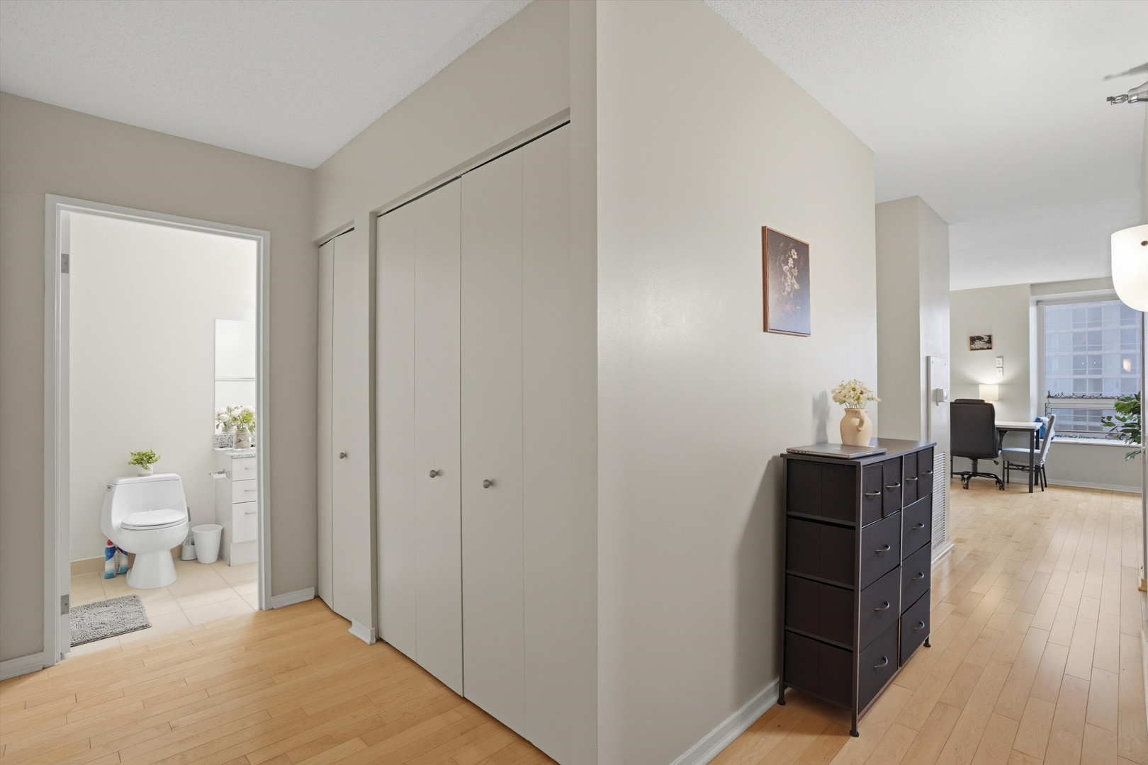512 N McClurg Court Unit: 2309