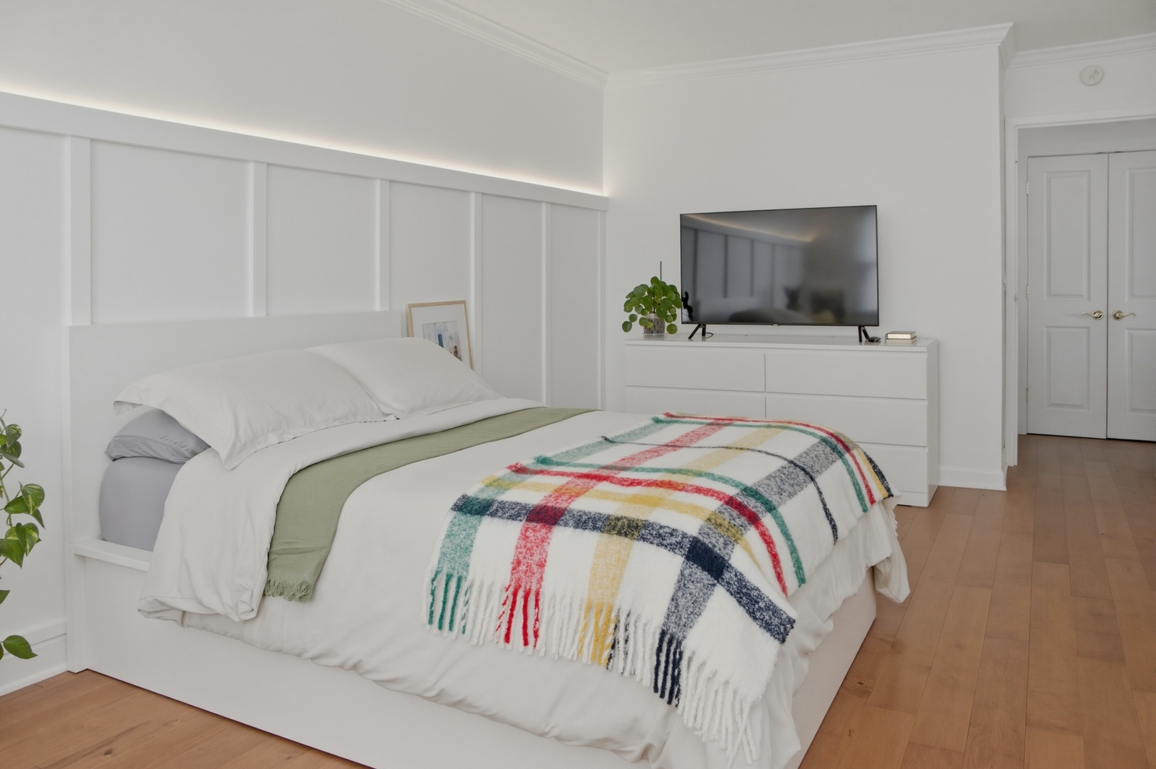 1313 N Ritchie Court Unit: 1305