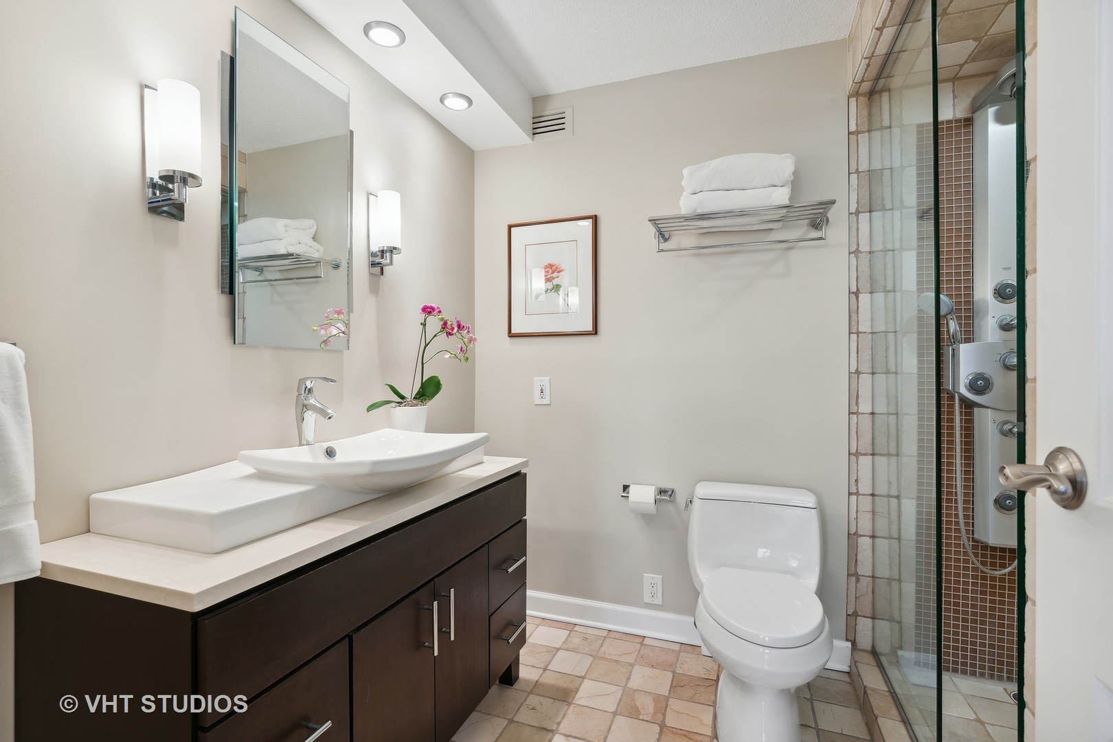 1313 N Ritchie Court Unit: 1305