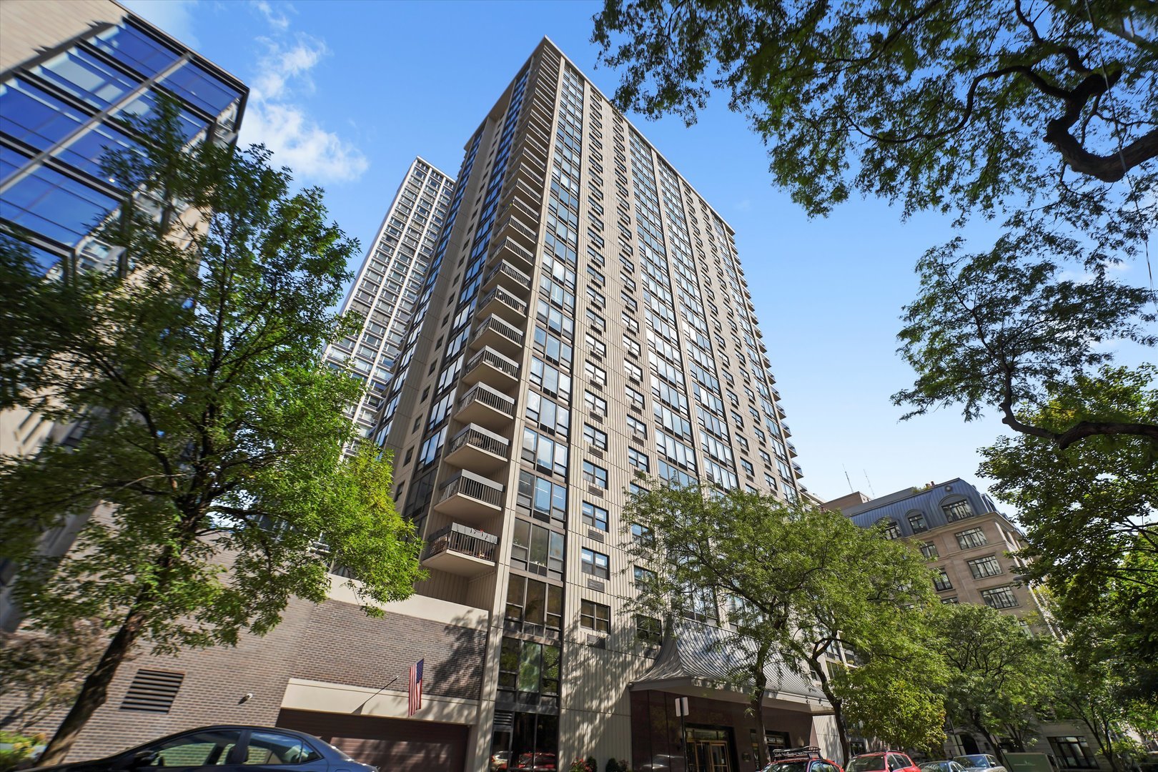 1313 N Ritchie Court Unit: 1305