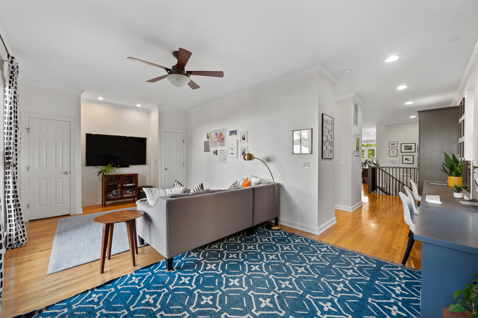 3806 N Damen Avenue Unit: 1