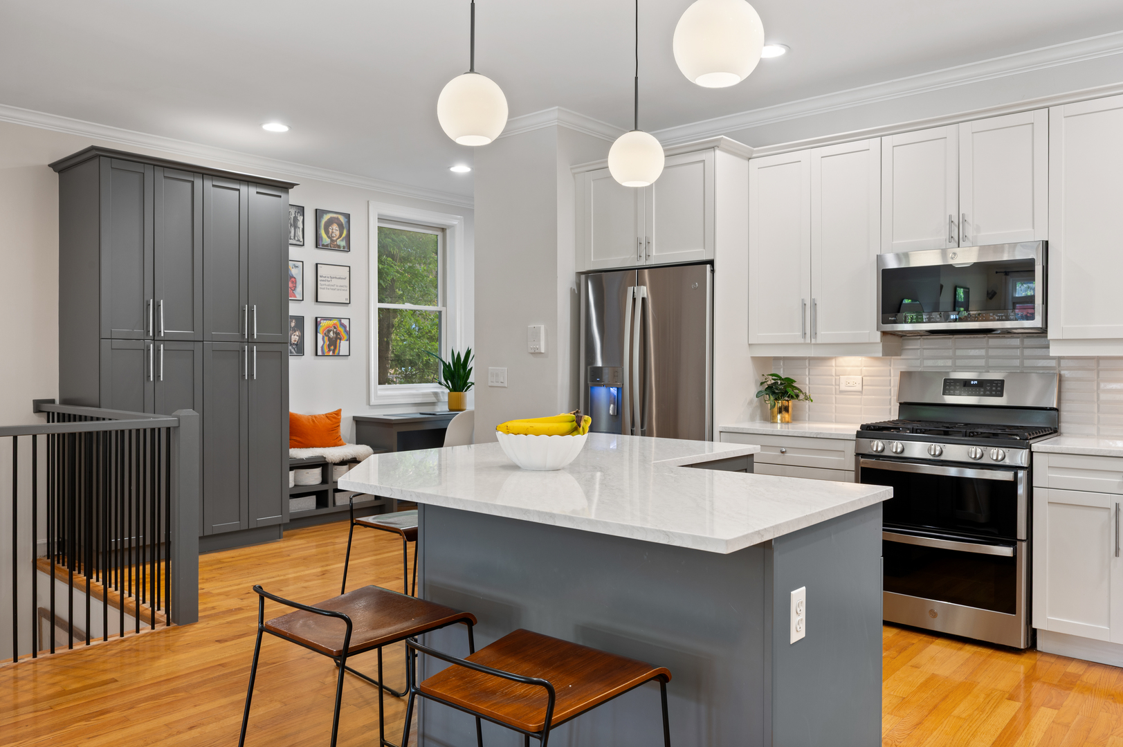 3806 N Damen Avenue Unit: 1