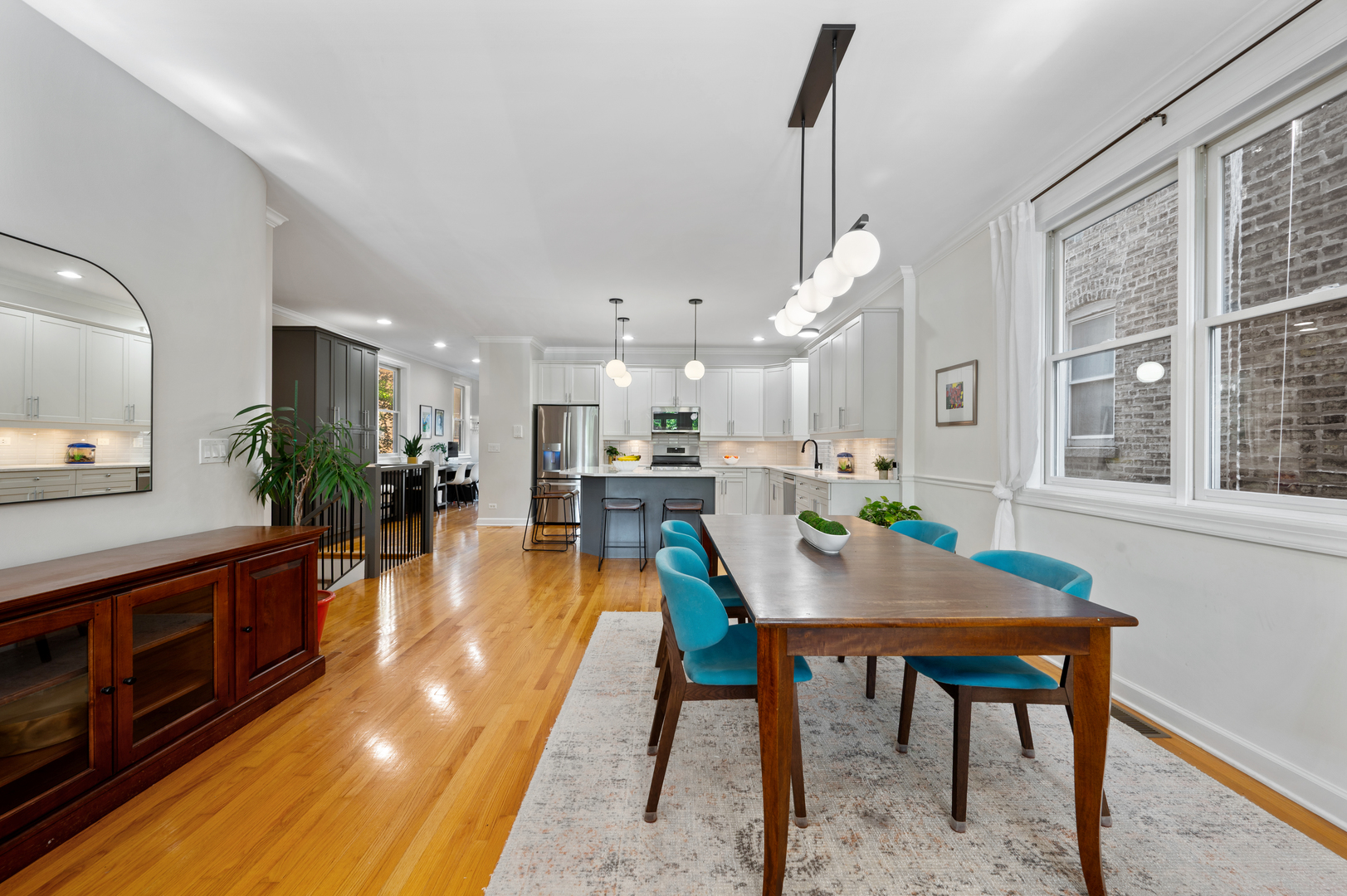 3806 N Damen Avenue Unit: 1
