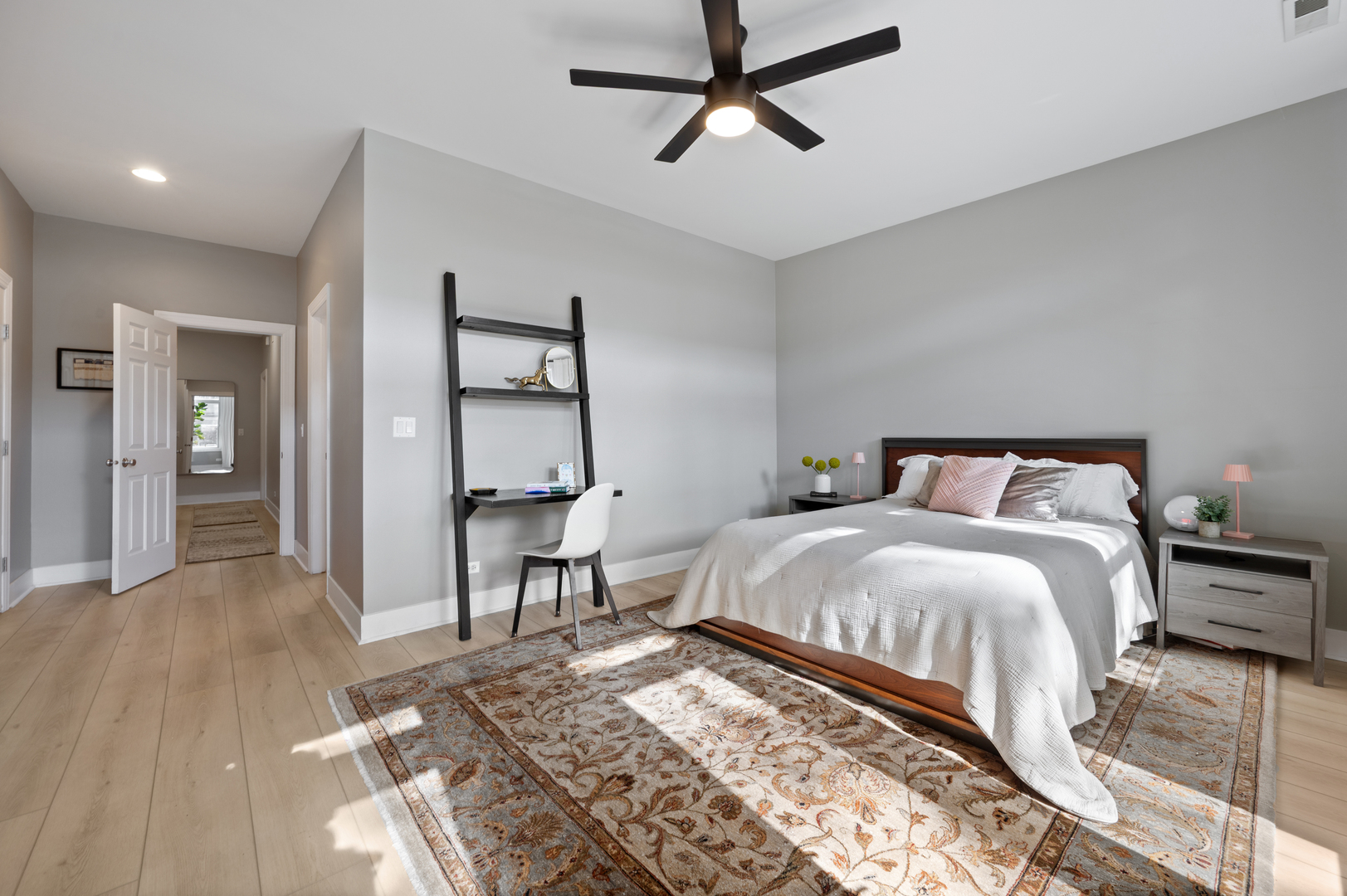 3806 N Damen Avenue Unit: 1
