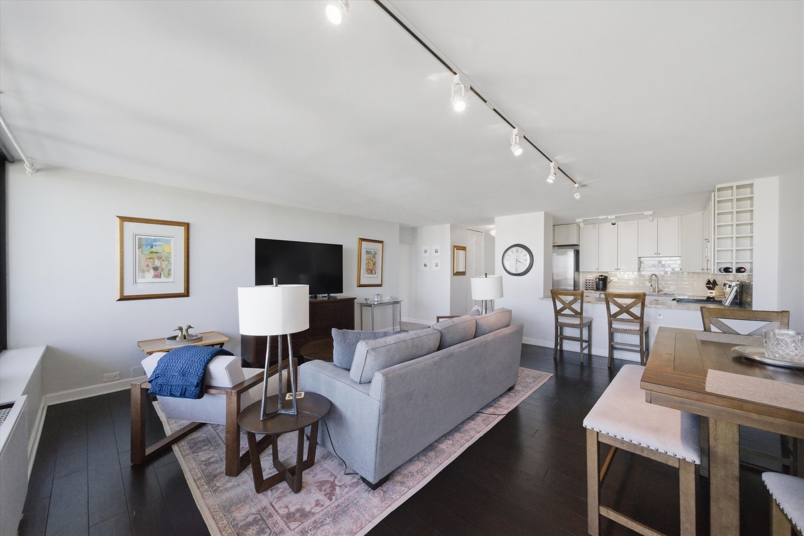 1560 N SANDBURG Terrace Unit: 2708J
