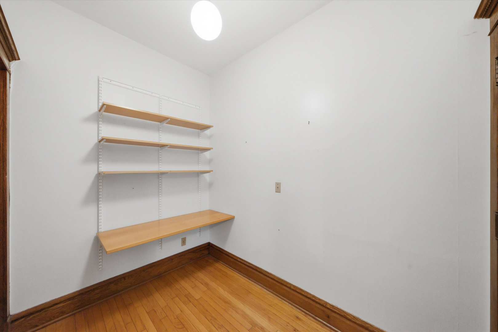 1341 W Eddy Street