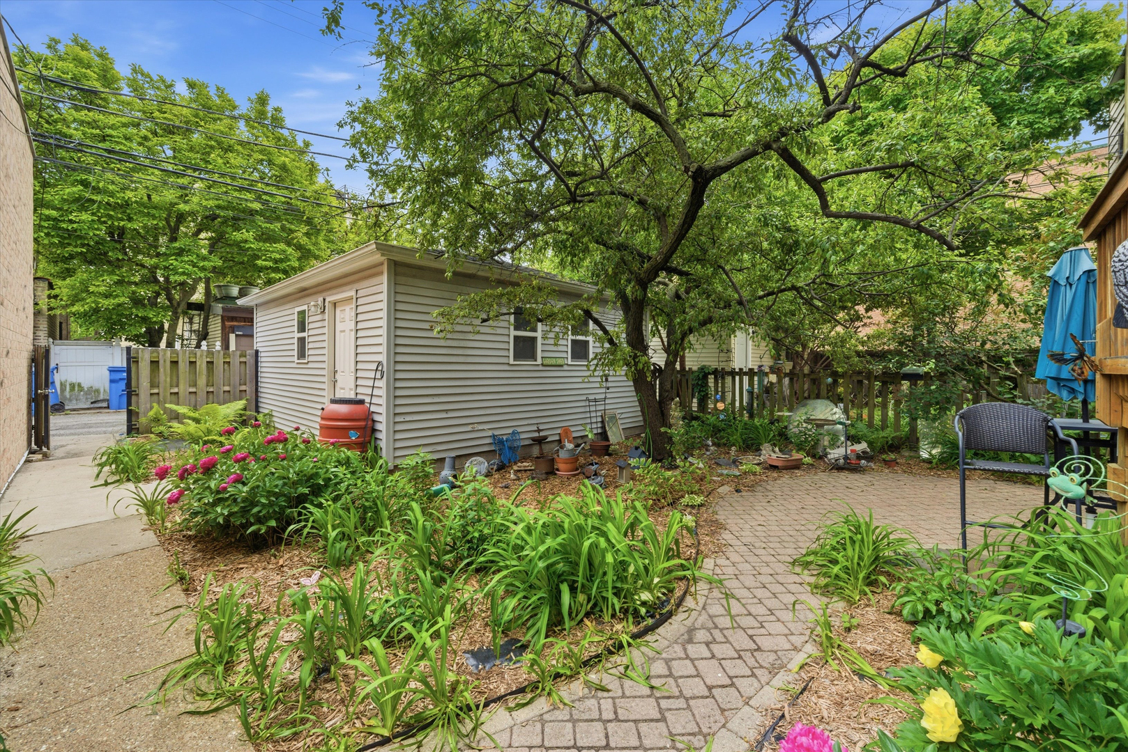 1341 W Eddy Street