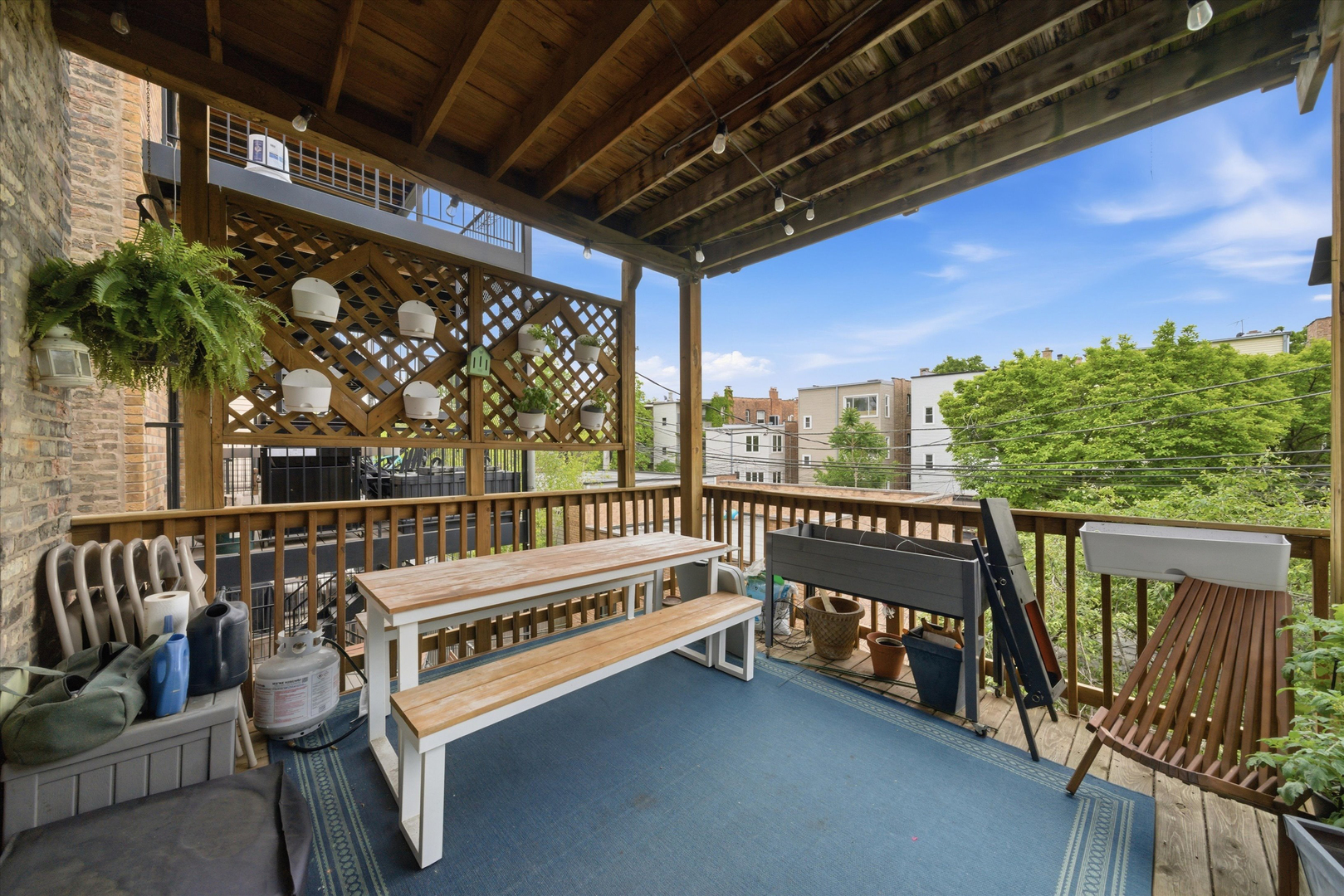 1341 W Eddy Street