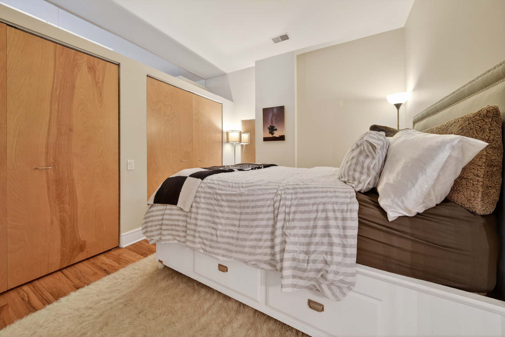 212 W Washington Street Unit: 1402