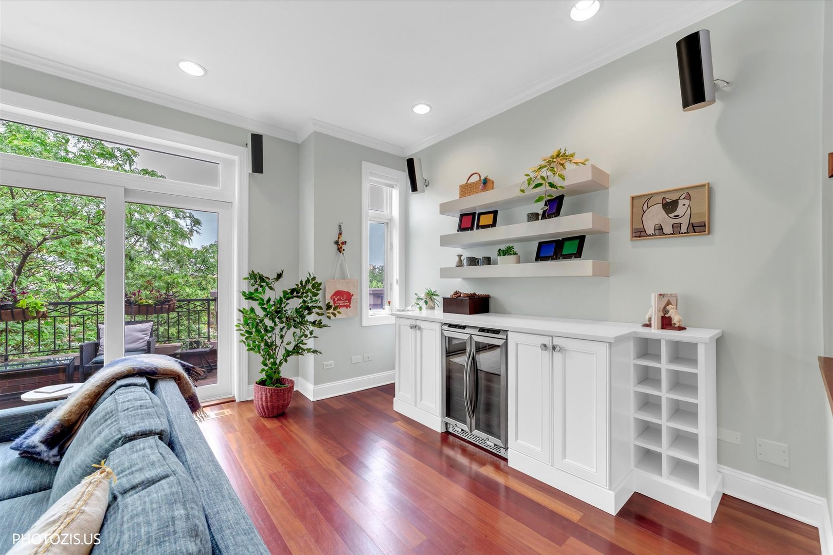 2914 N Sheffield Avenue Unit: 4N