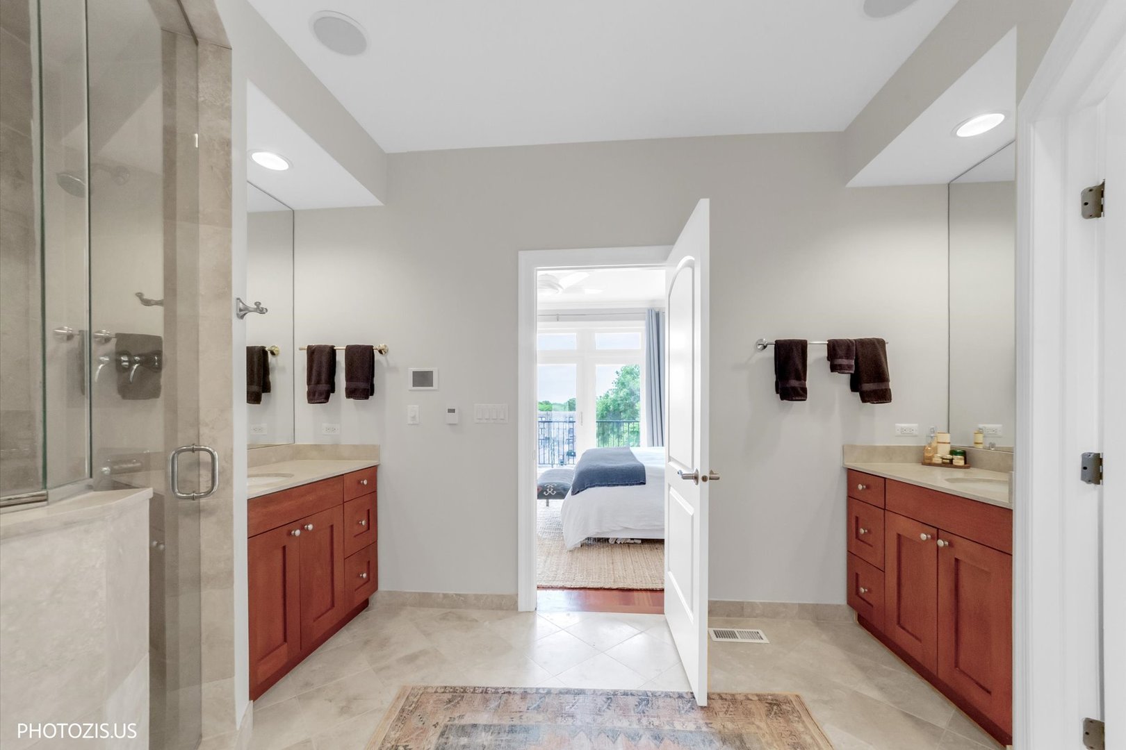 2914 N Sheffield Avenue Unit: 4N