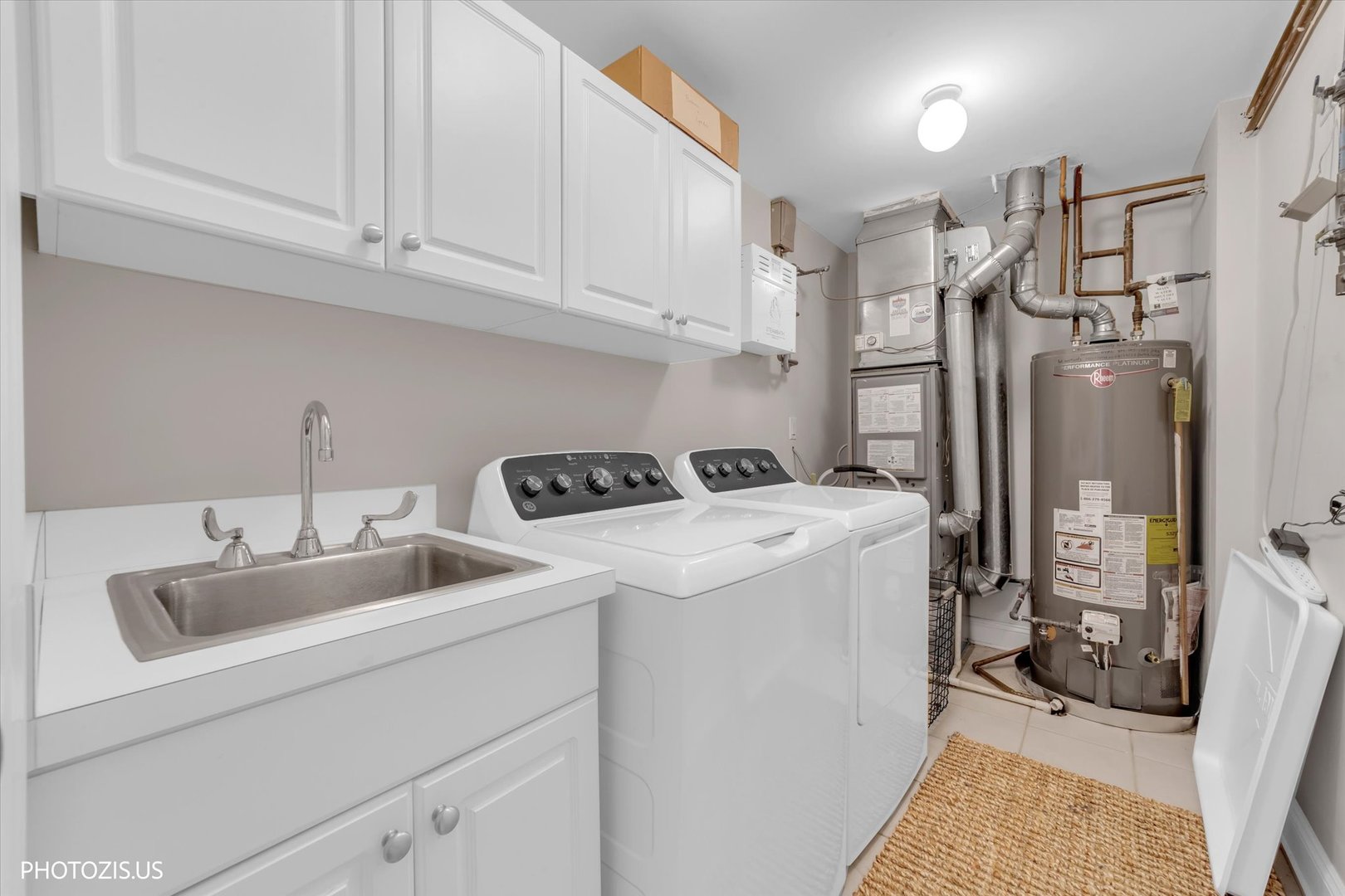 2914 N Sheffield Avenue Unit: 4N