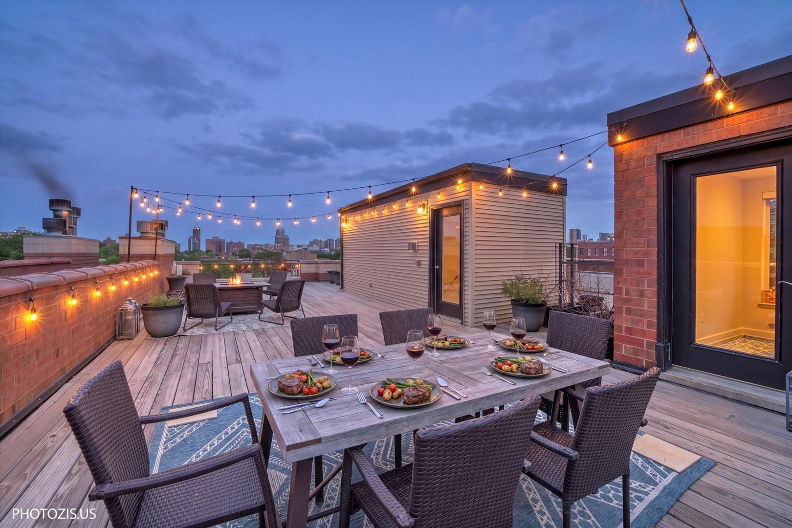 2914 N Sheffield Avenue Unit: 4N