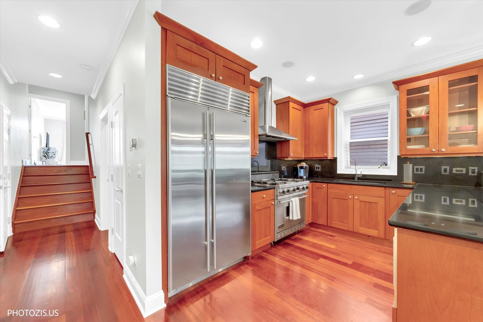 2914 N Sheffield Avenue Unit: 4N