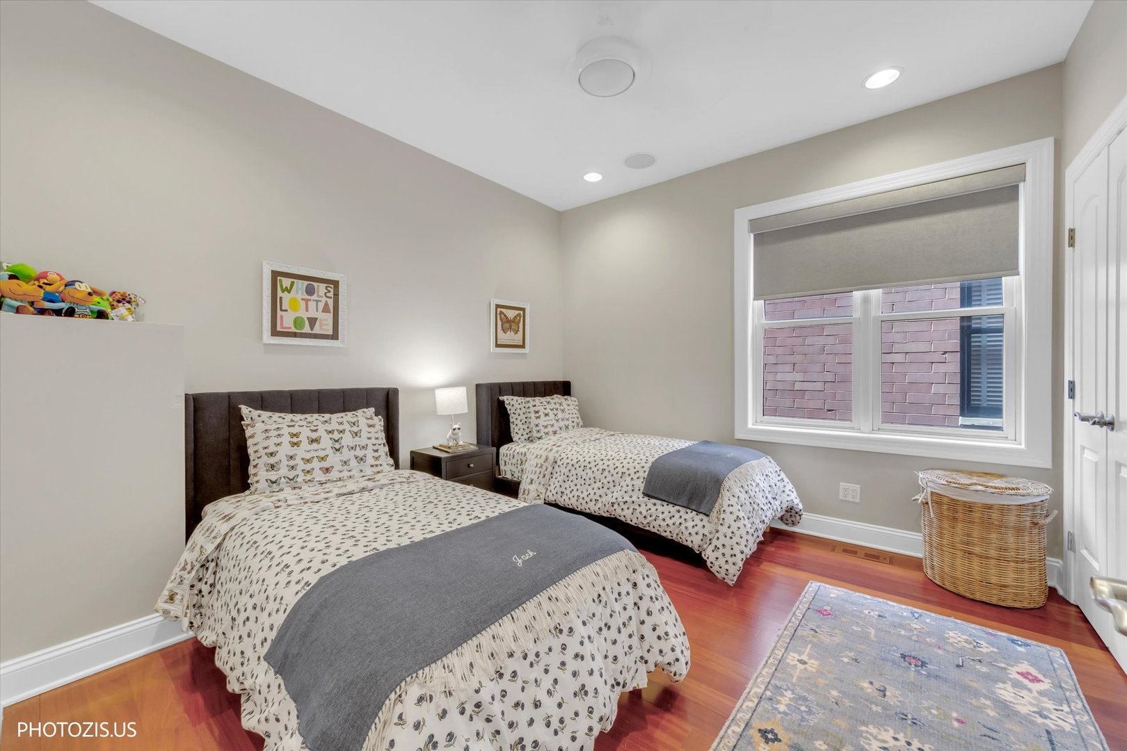 2914 N Sheffield Avenue Unit: 4N