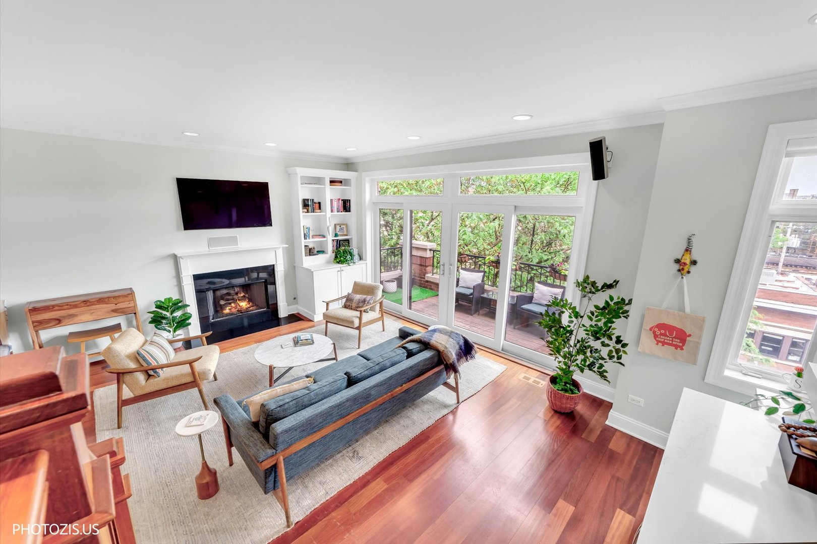 2914 N Sheffield Avenue Unit: 4N