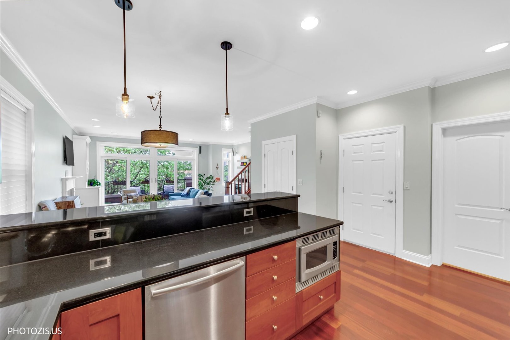 2914 N Sheffield Avenue Unit: 4N