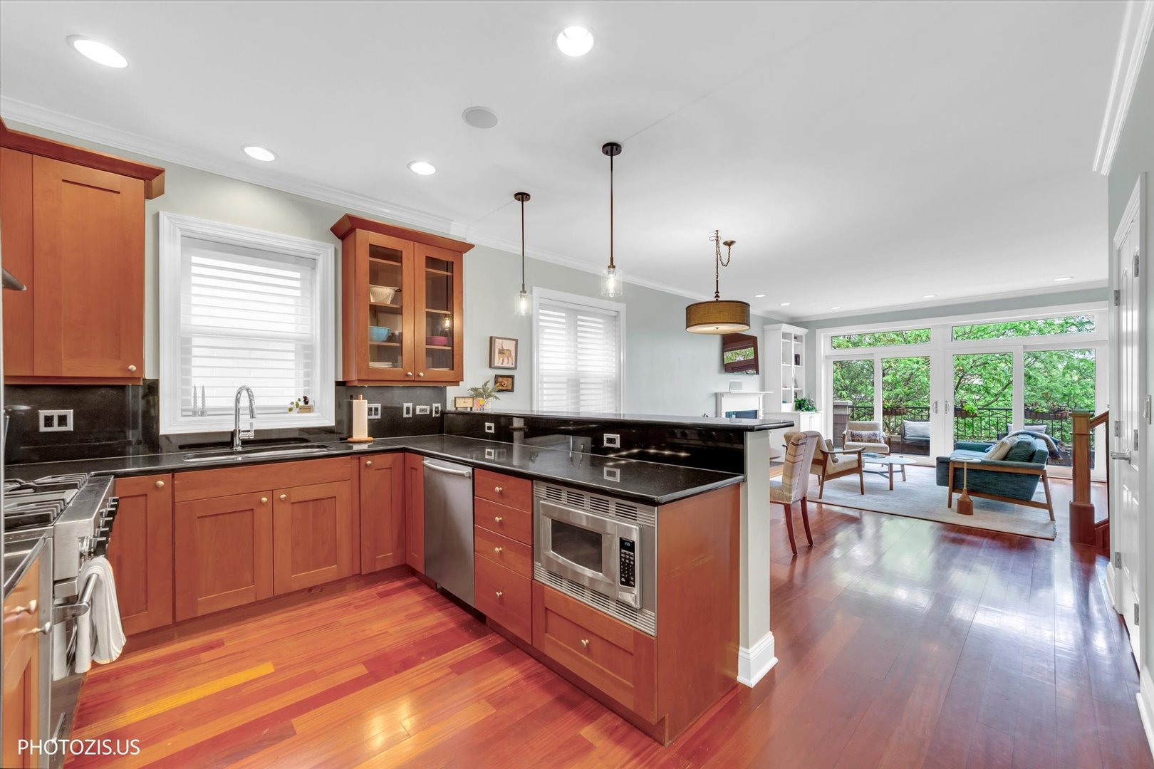 2914 N Sheffield Avenue Unit: 4N