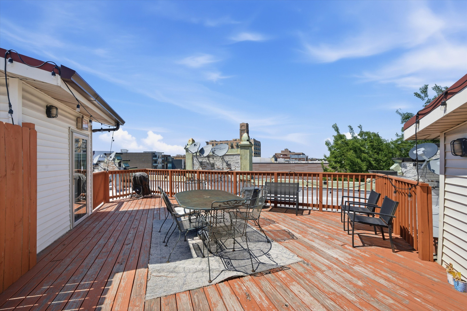 3175 N Lincoln Avenue Unit: 302