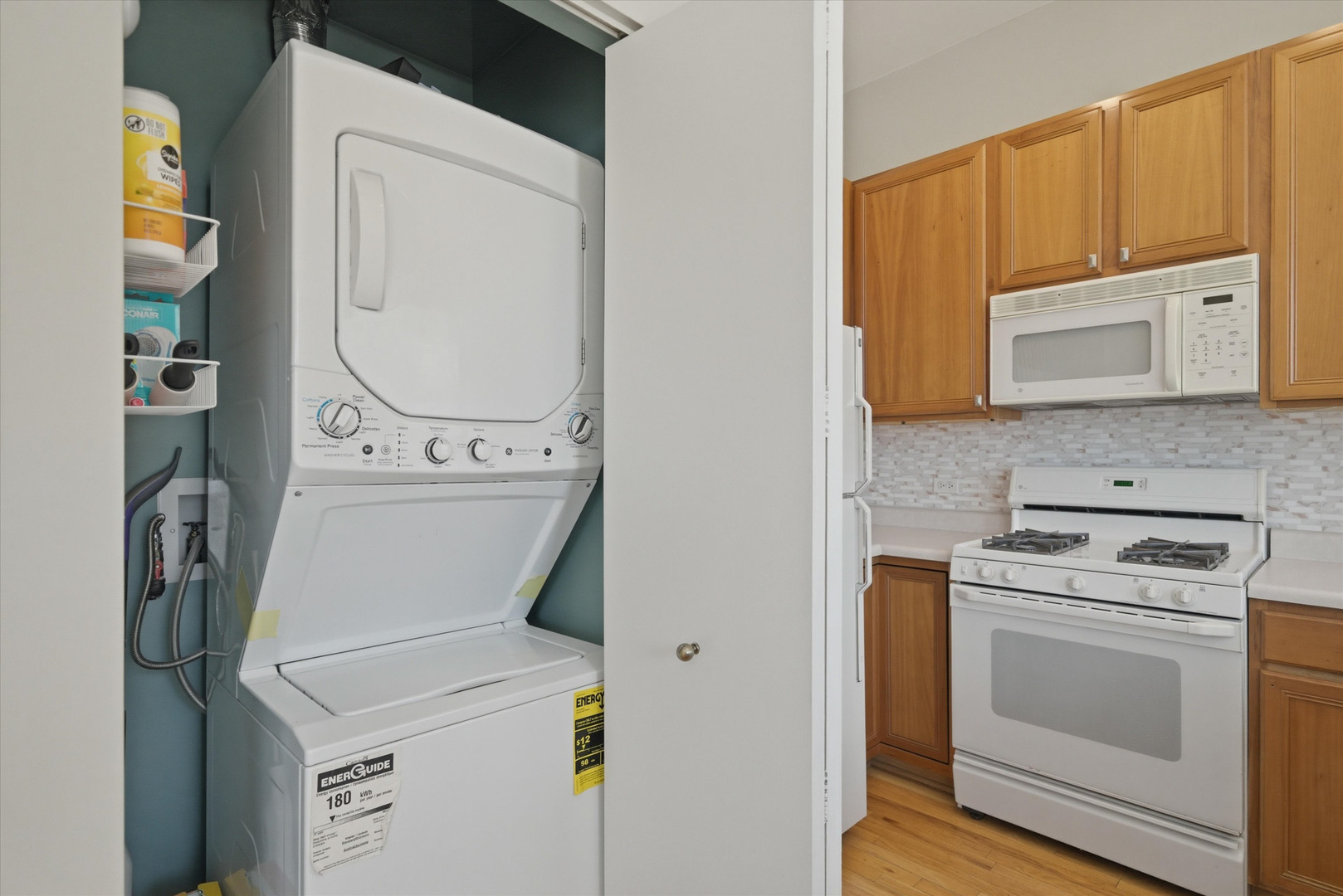 3175 N Lincoln Avenue Unit: 302