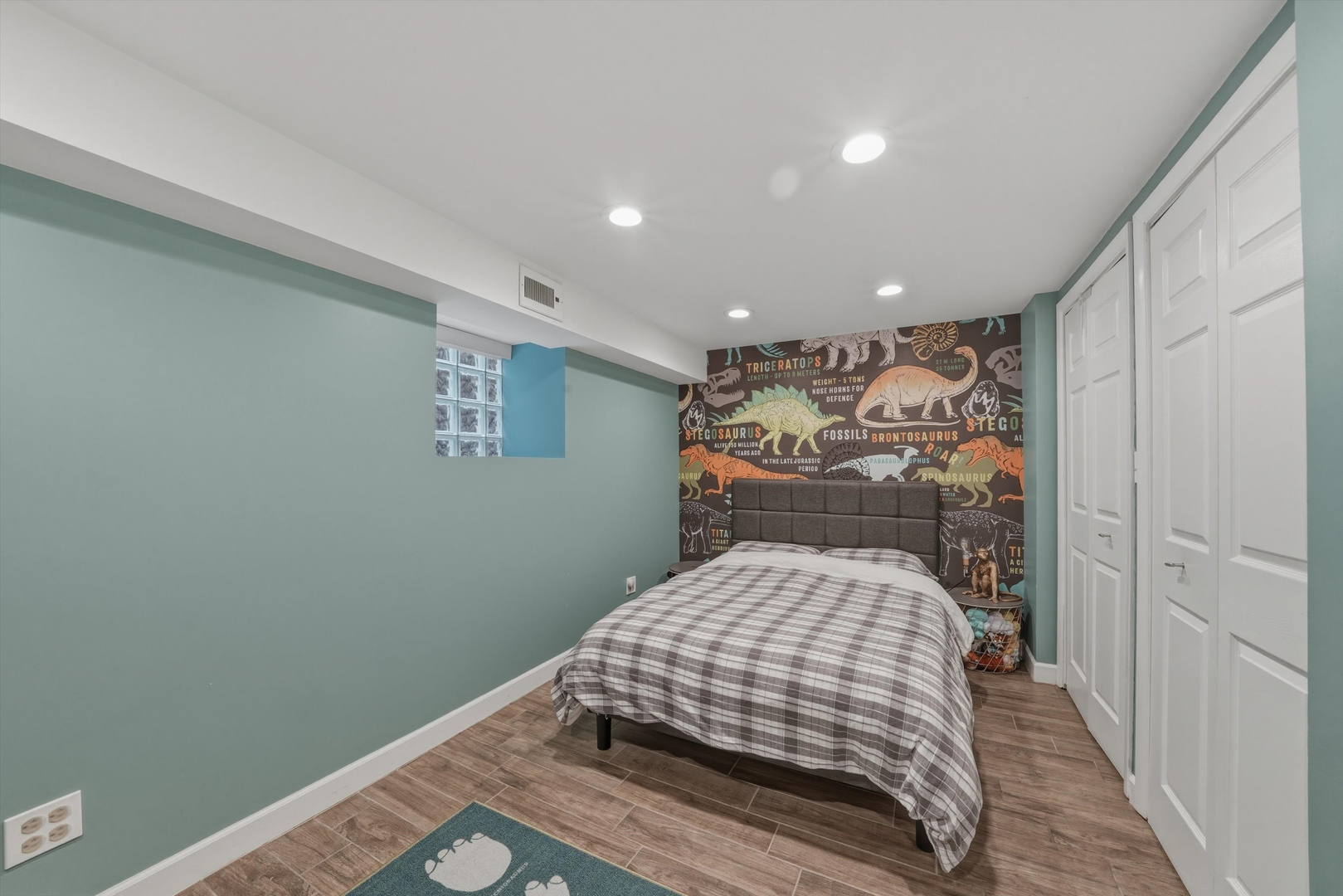 2234 N Racine Avenue Unit: 1S