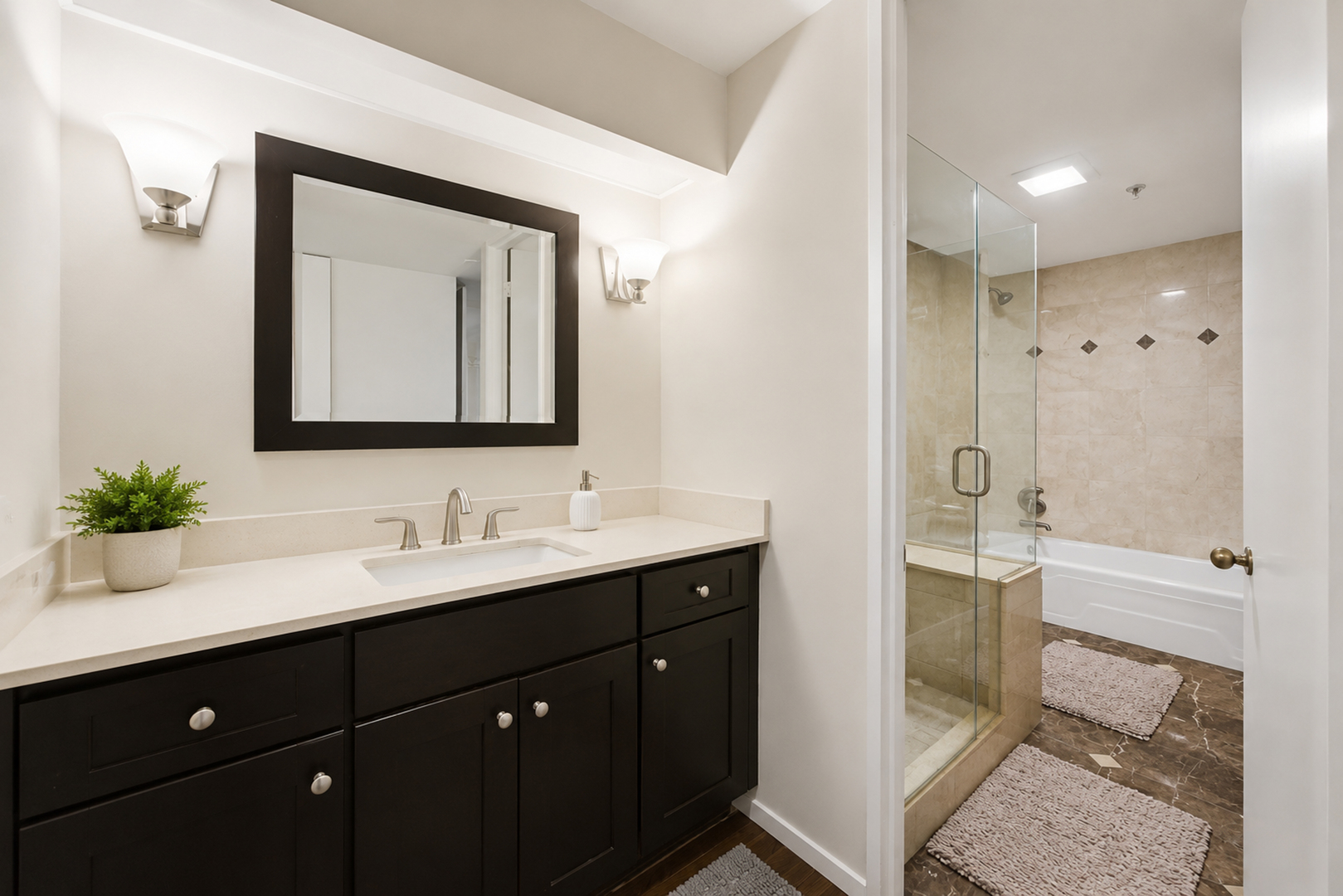 680 N Lake Shore Drive Unit: 822
