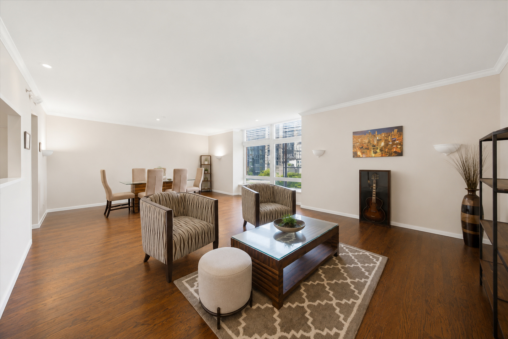 680 N Lake Shore Drive Unit: 822