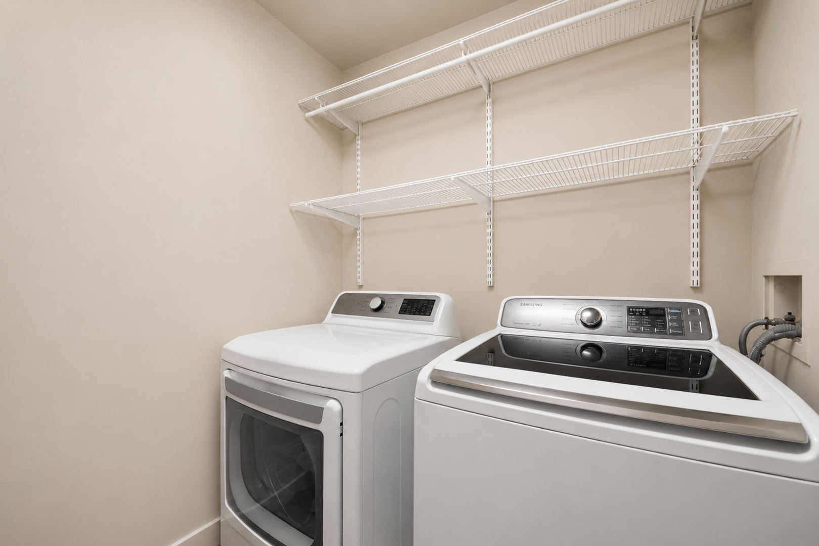 680 N Lake Shore Drive Unit: 822