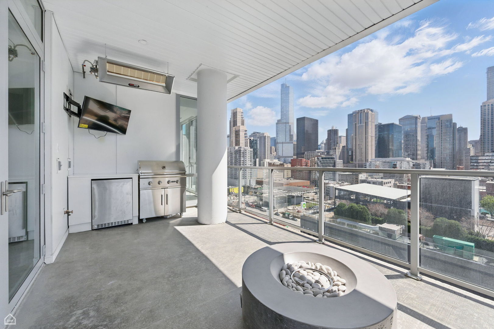 146 W Erie Street Unit: 1302