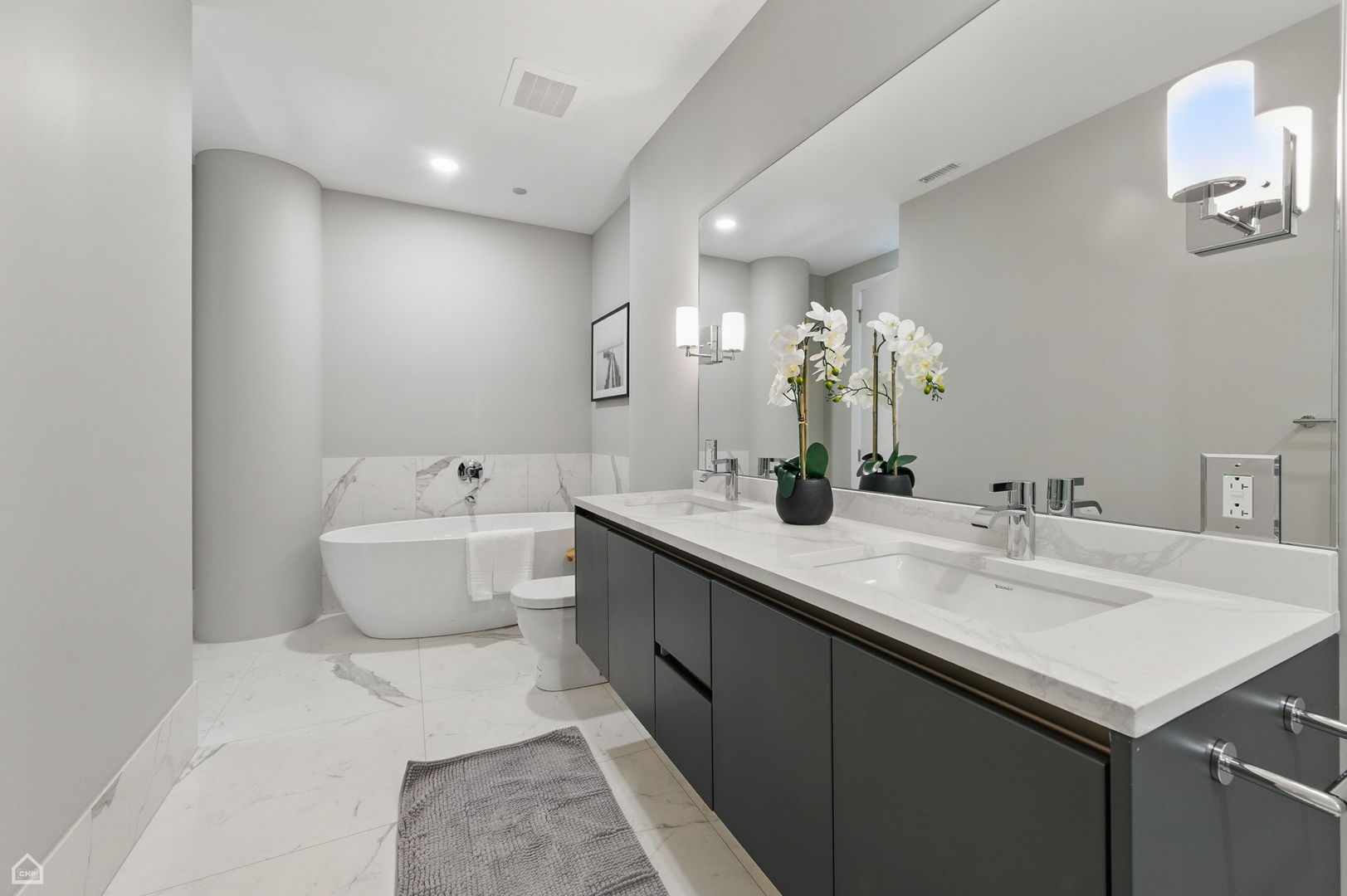 146 W Erie Street Unit: 1302