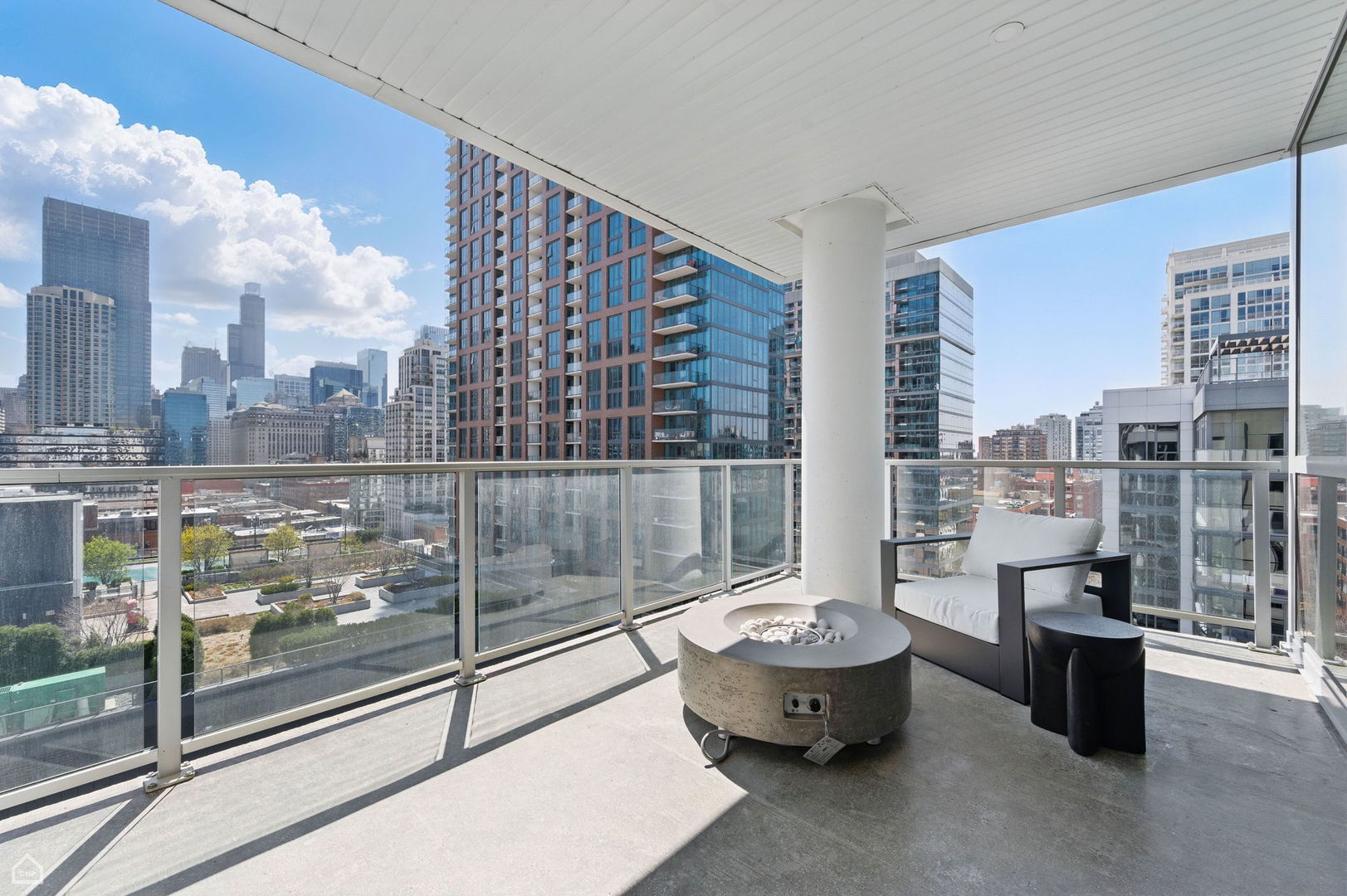 146 W Erie Street Unit: 1302