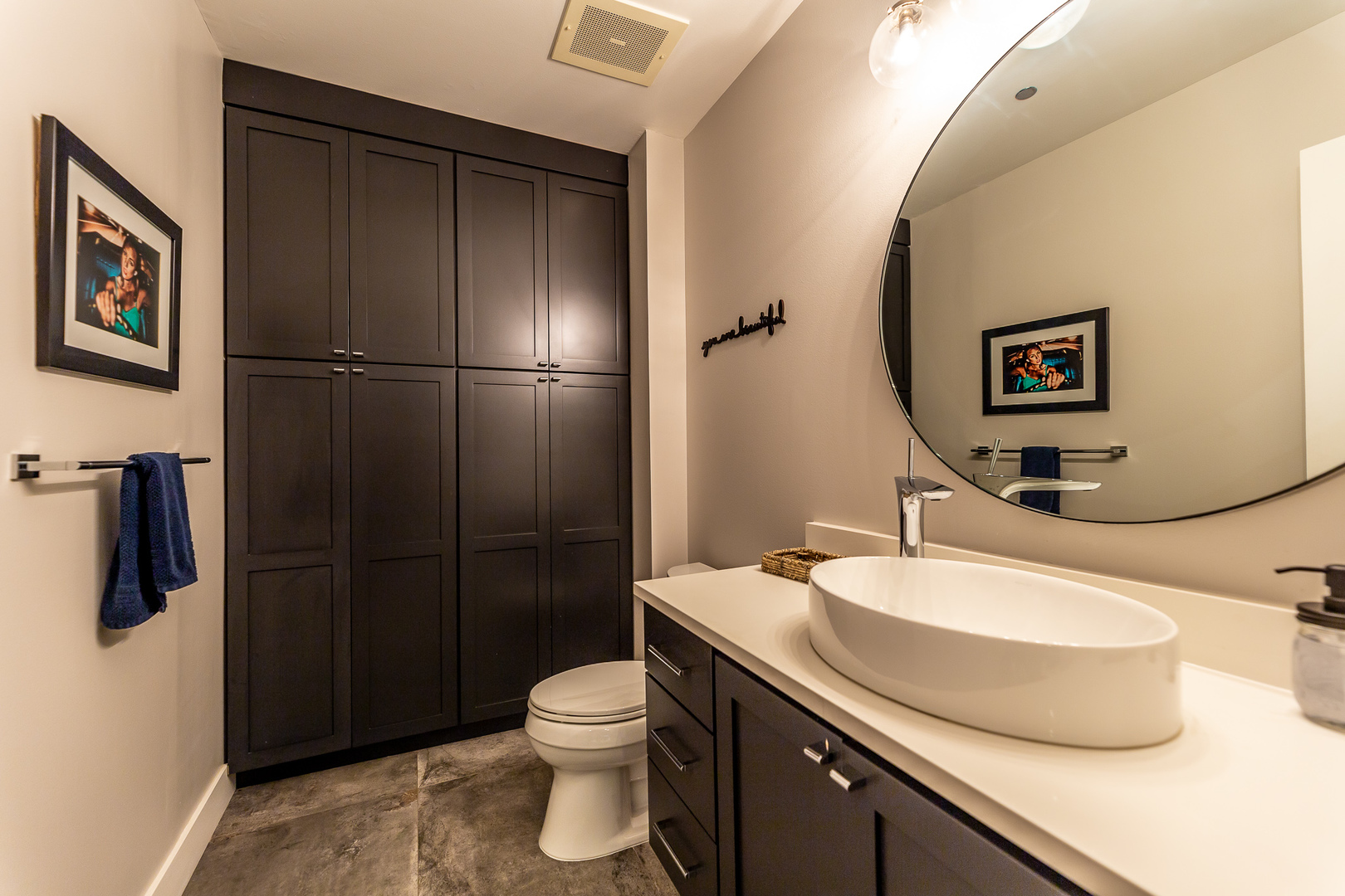 720 N Larrabee Street Unit: 203
