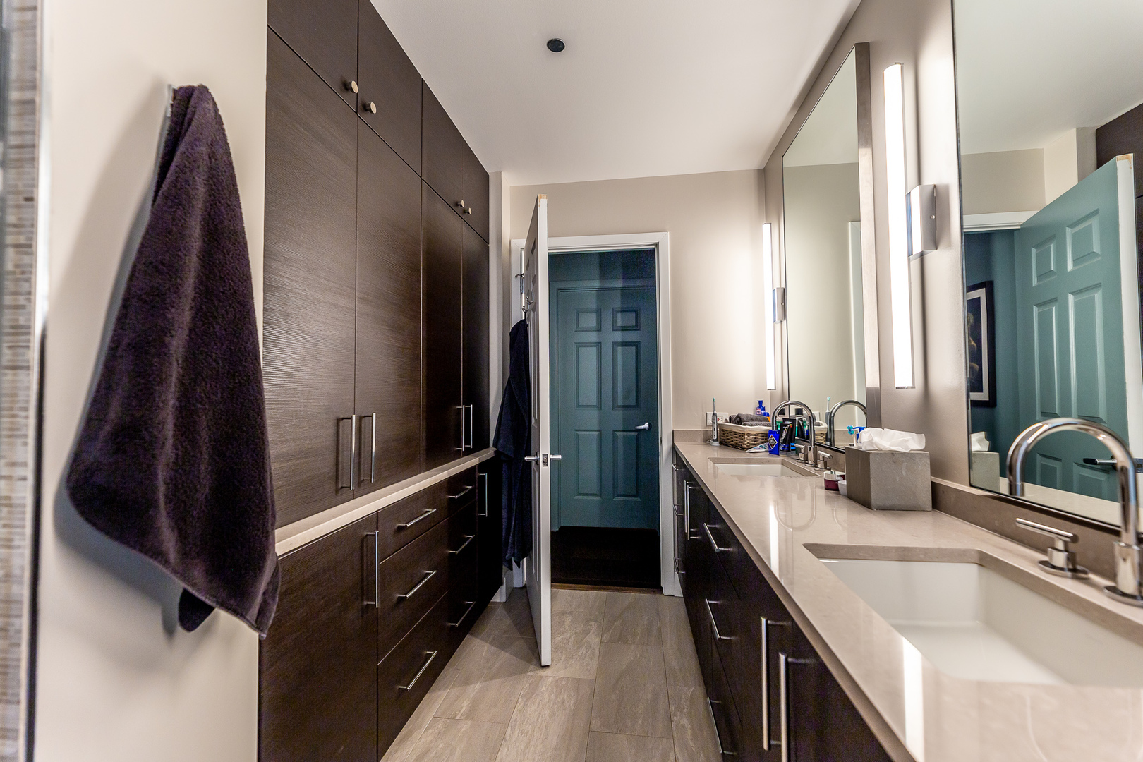 720 N Larrabee Street Unit: 203