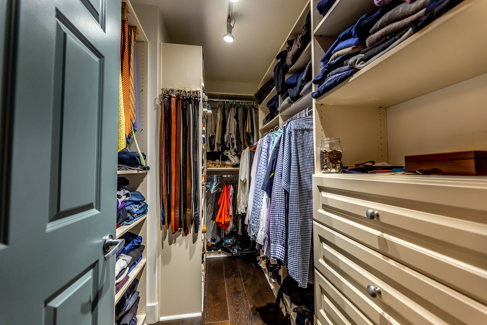 720 N Larrabee Street Unit: 203