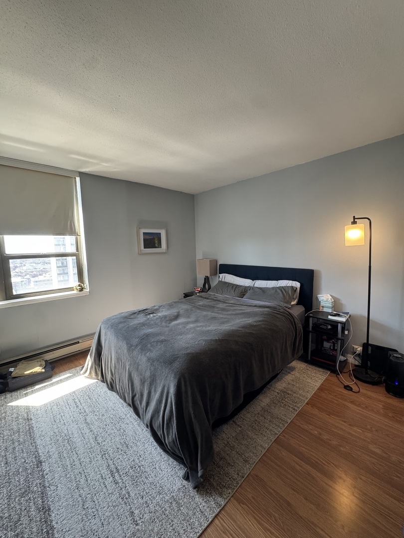 2740 N Pine Grove Avenue Unit: 17B