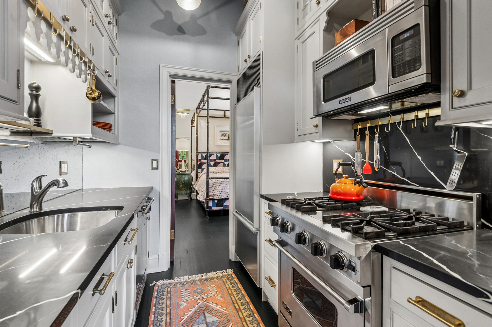 1120 N Lake Shore Drive Unit: 1B