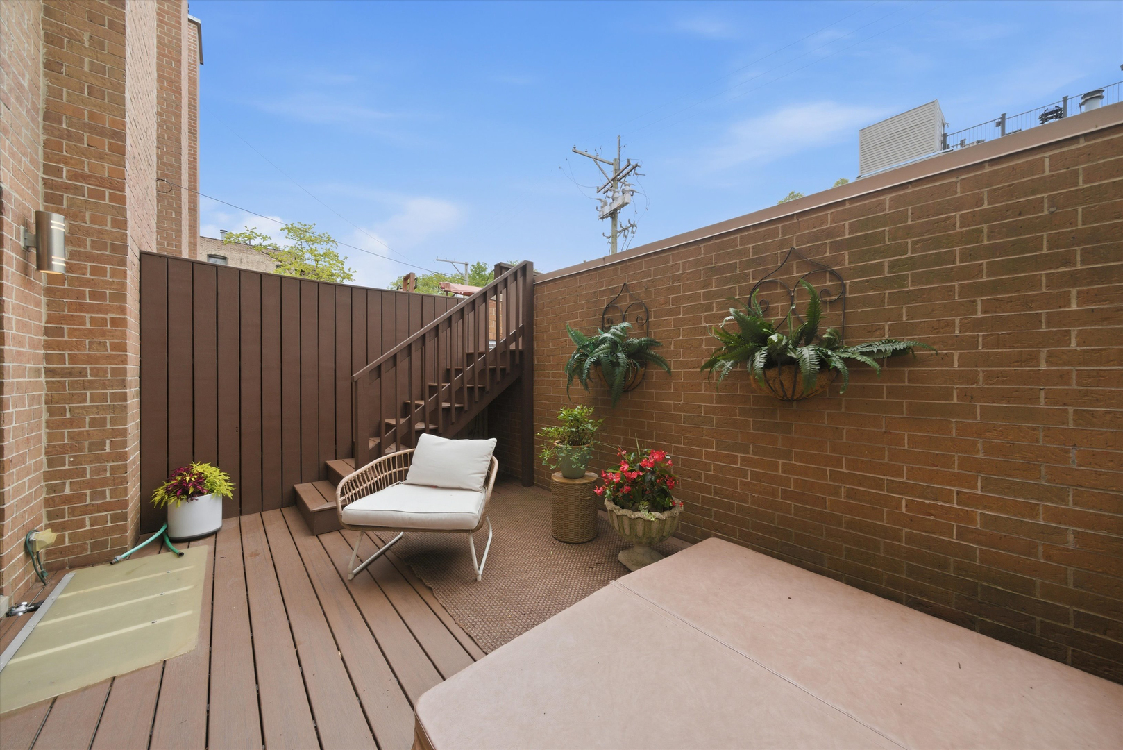 3759 N Kenmore Avenue Unit: H