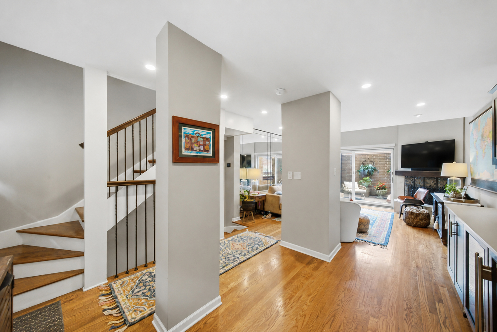 3759 N Kenmore Avenue Unit: H