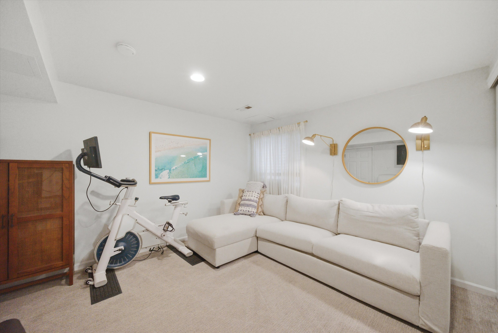 3759 N Kenmore Avenue Unit: H